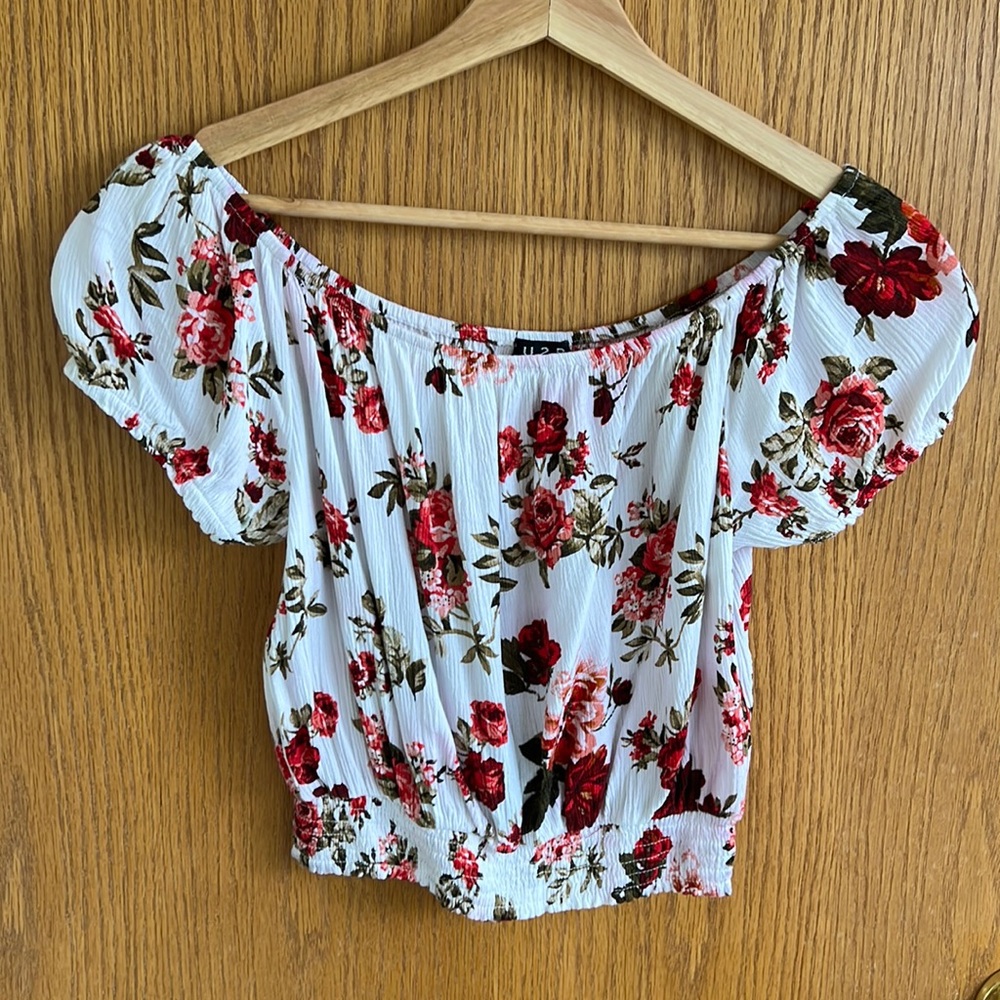 Floral Tee/Blouse